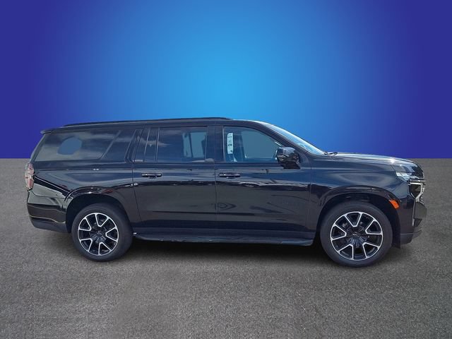 Used 2021 Chevrolet Suburban RST w/ Luxury Package AWD/4WD image 3