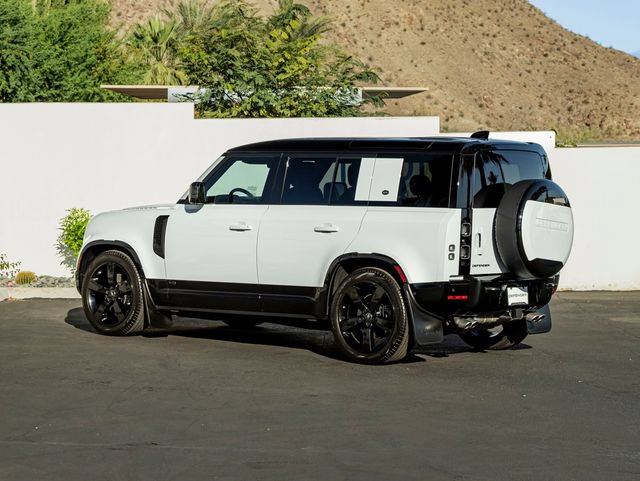 Certified 2023 Land Rover Defender 110 V8 AWD/4WD image 9