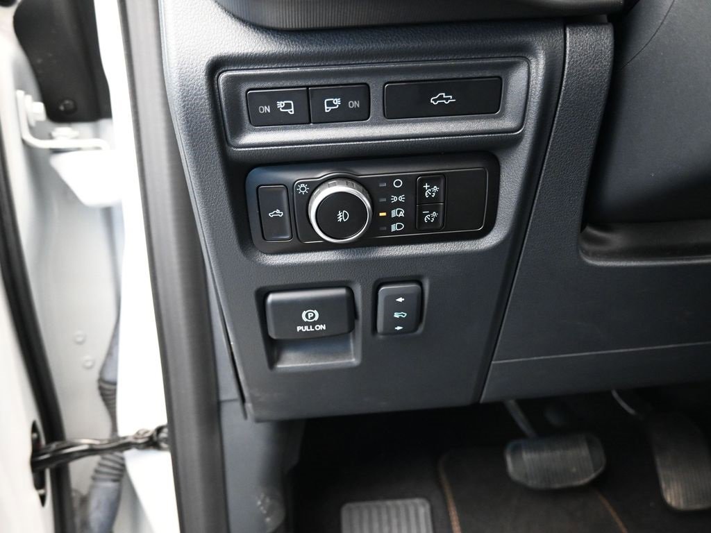 Used 2023 Ford F150 Platinum w/ Equipment Group 701A High image 9