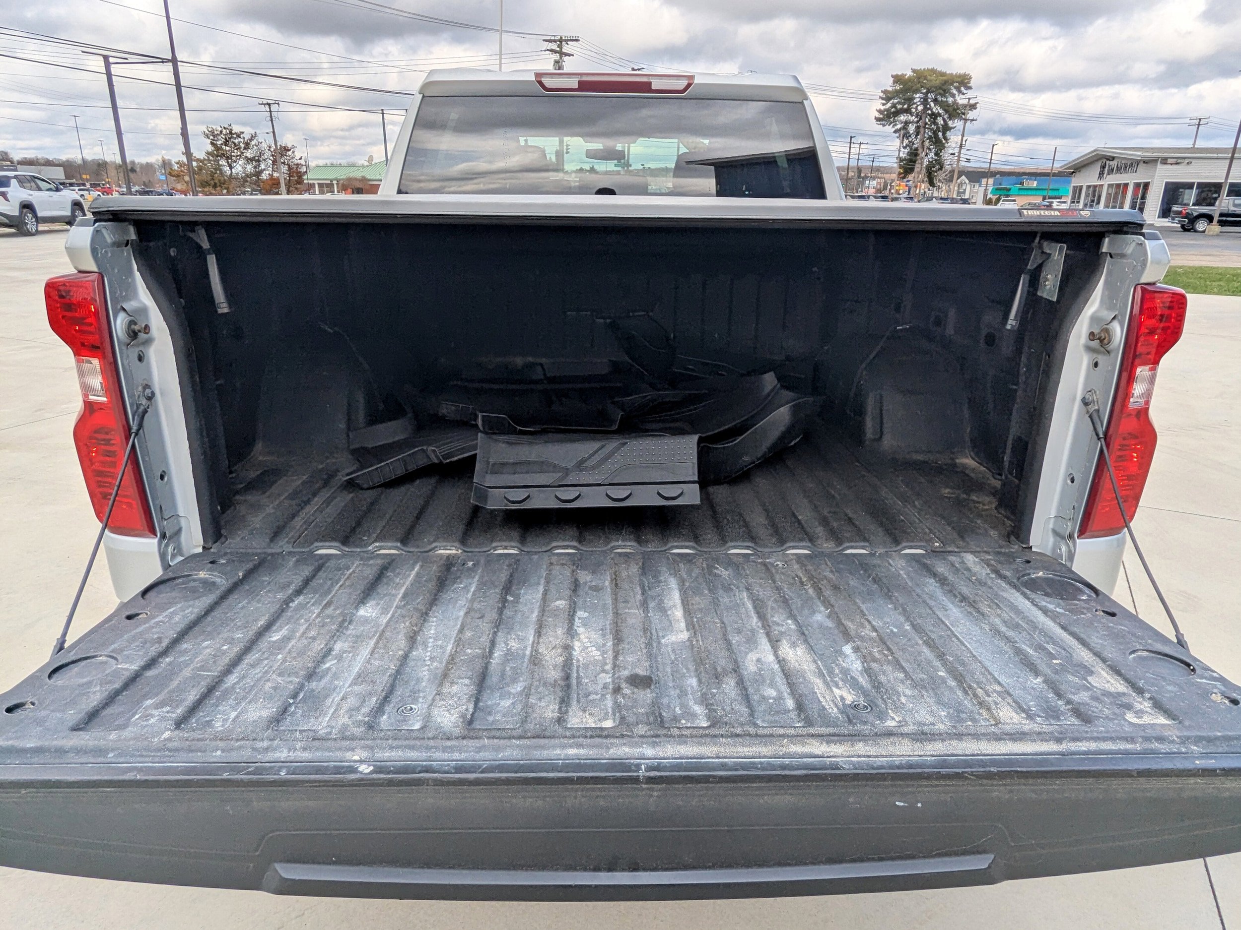 Used 2019 Chevrolet Silverado 1500 LT w/ All-Star Edition image 5