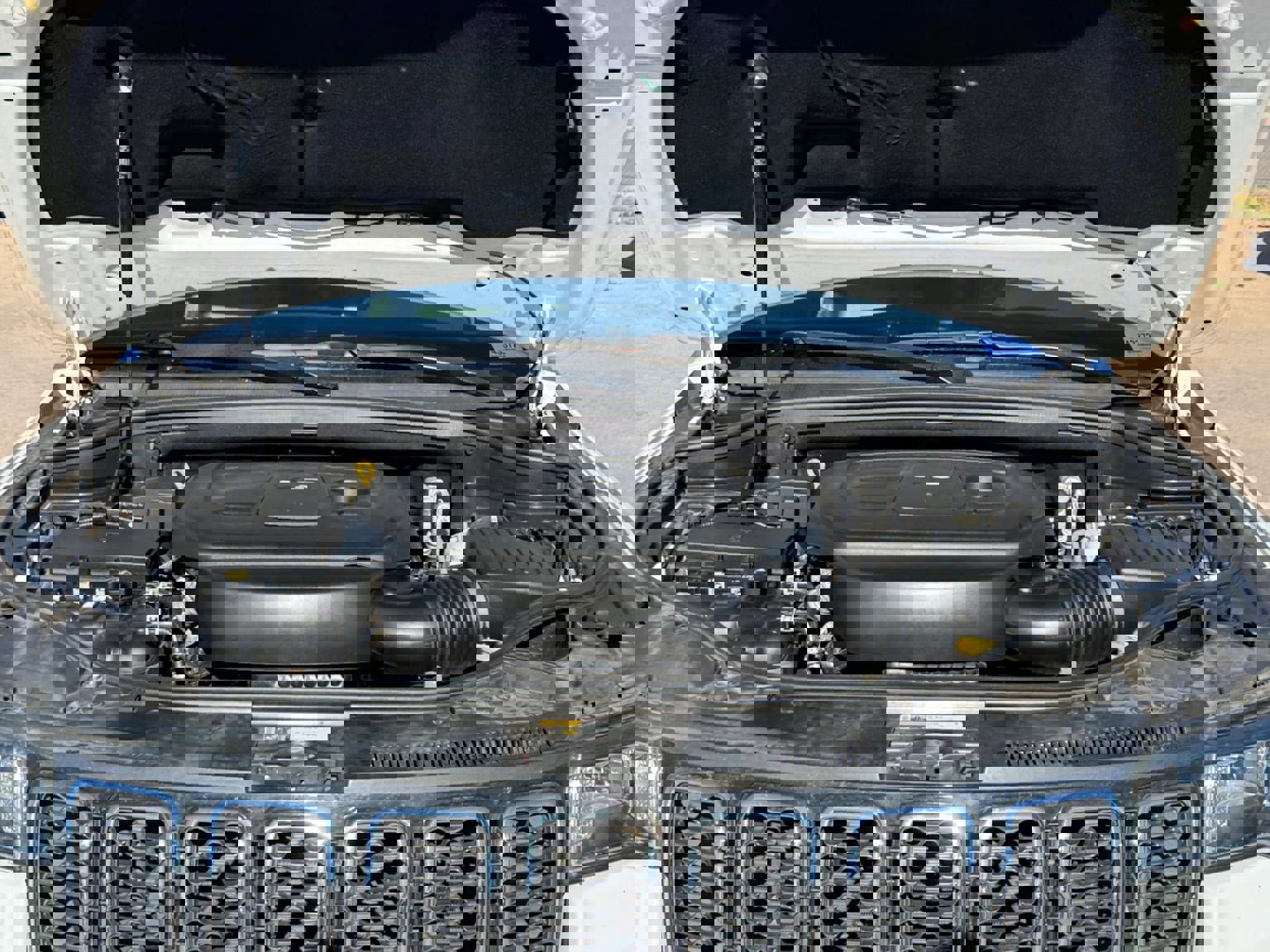 Used 2020 Jeep Grand Cherokee Limited w/ Luxury Group II image 20