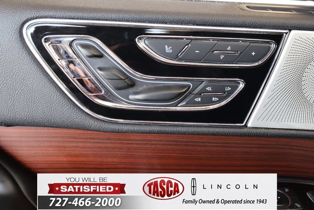 Certified 2020 Lincoln Navigator L Reserve w/ Equipment Group 208A Reserve AWD/4WD image 13