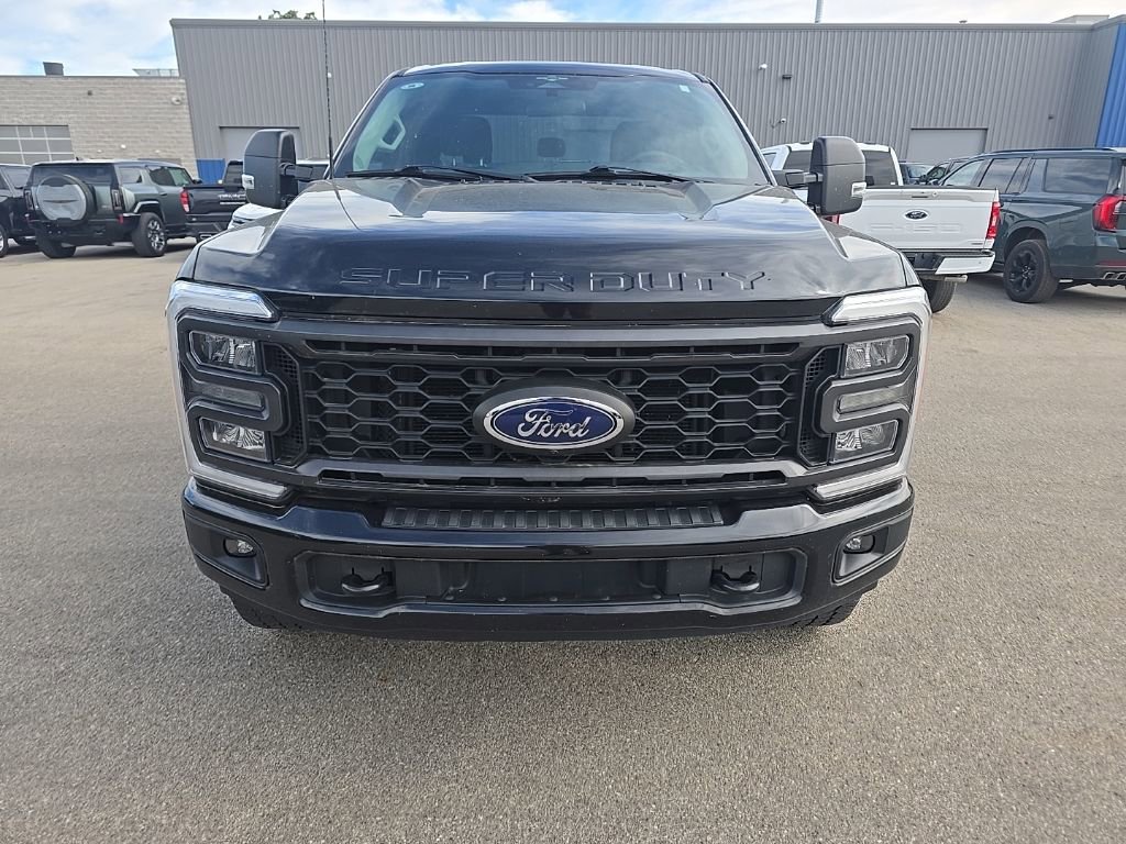 Used 2023 Ford F250 XL w/ STX Appearance Package AWD/4WD image 2