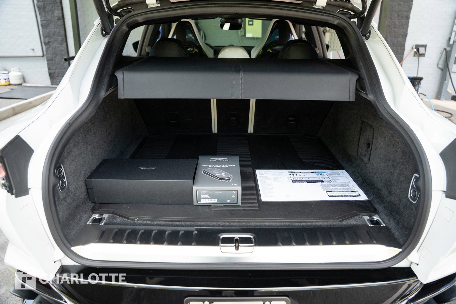 Used 2025 Aston Martin DBX 707 AWD/4WD image 40