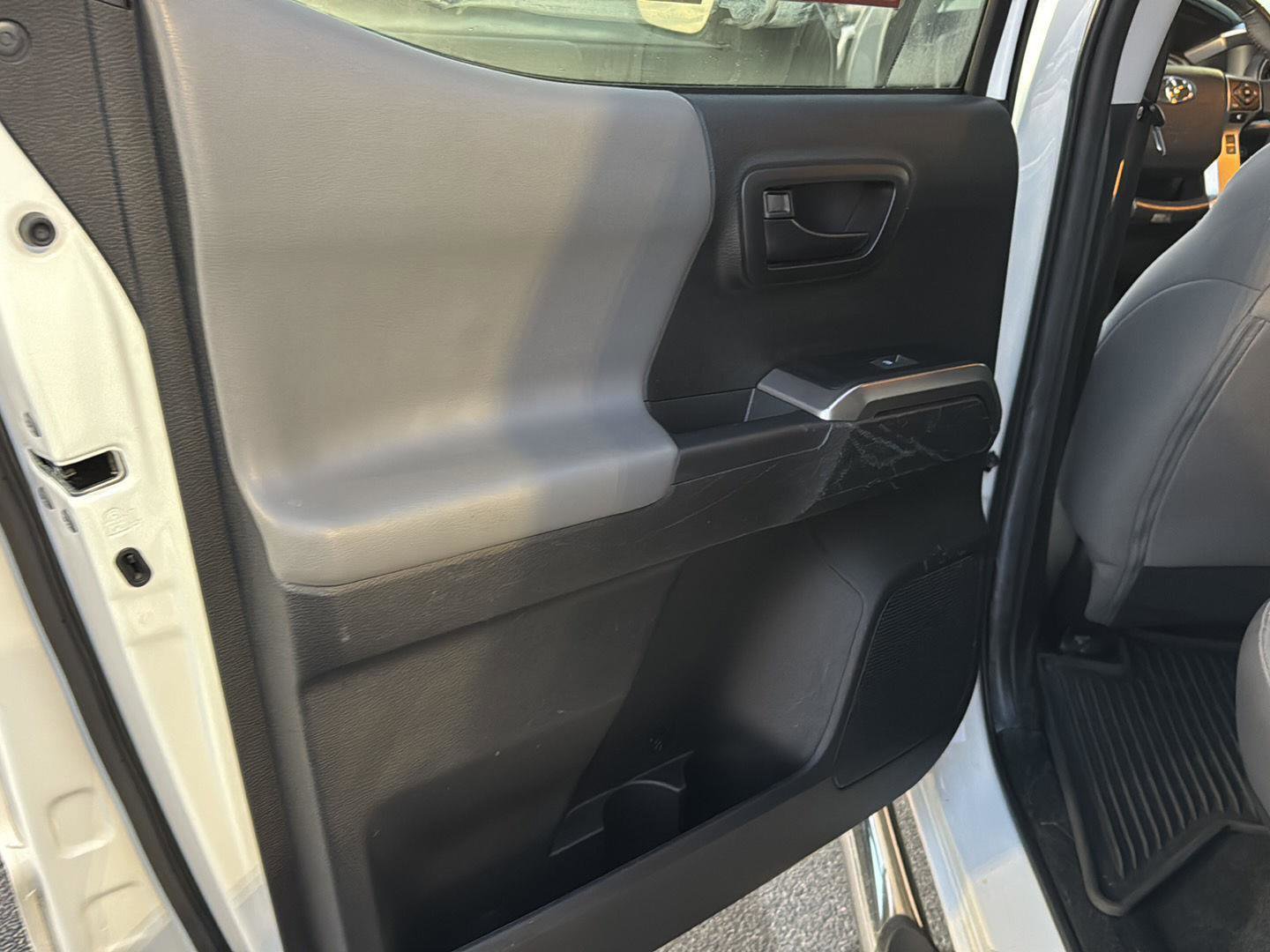 Certified 2022 Toyota Tacoma SR5 image 15