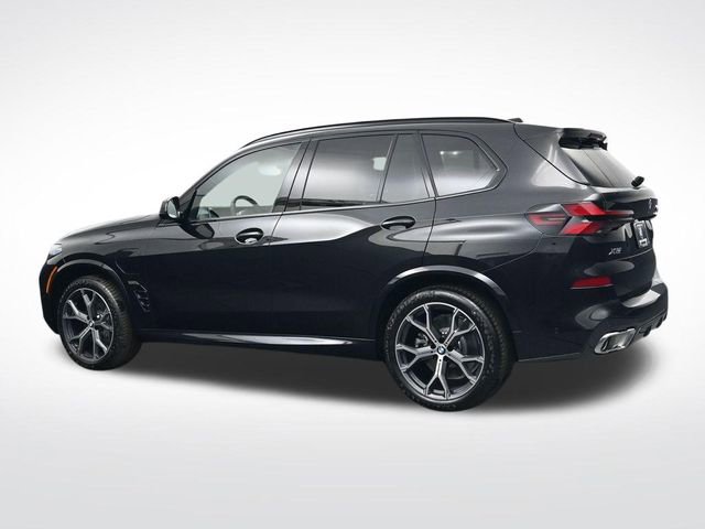 New 2026 BMW X5 xDrive50e w/ M Sport Package AWD/4WD image 7