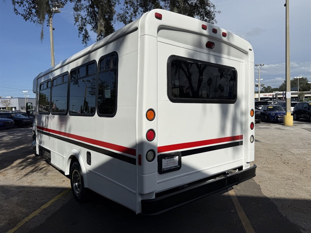 Used 2015 Ford E-450 and Econoline 450 Super Duty w/ Shuttle Bus Prep Package RWD image 6