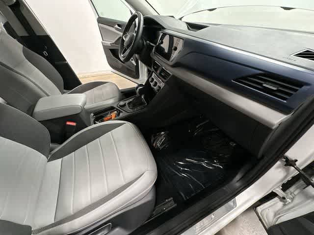 Certified 2023 Volkswagen Taos SE w/ Panoramic Sunroof Package image 21