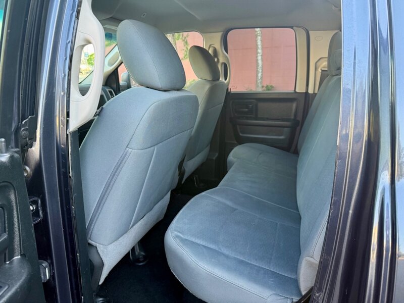 Used 2018 RAM 1500 ST AWD/4WD image 10