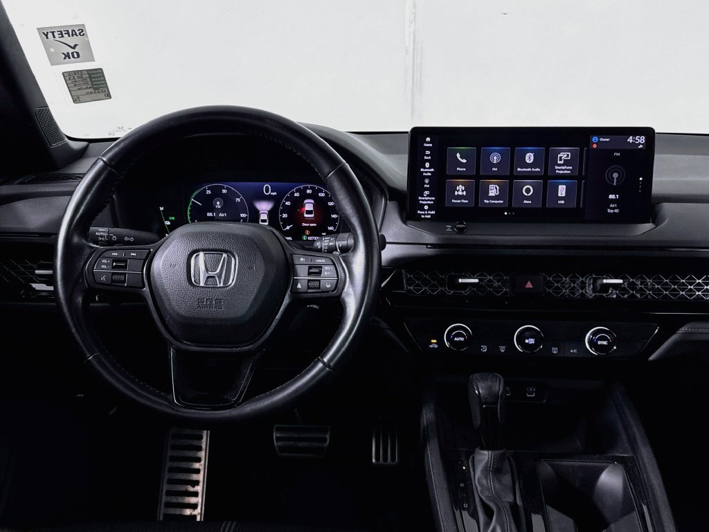 Used 2023 Honda Accord Sport image 11