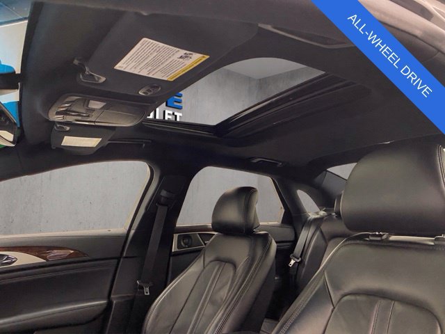 Used 2019 Lincoln MKZ Reserve w/ Reserve Plus Package AWD/4WD image 3
