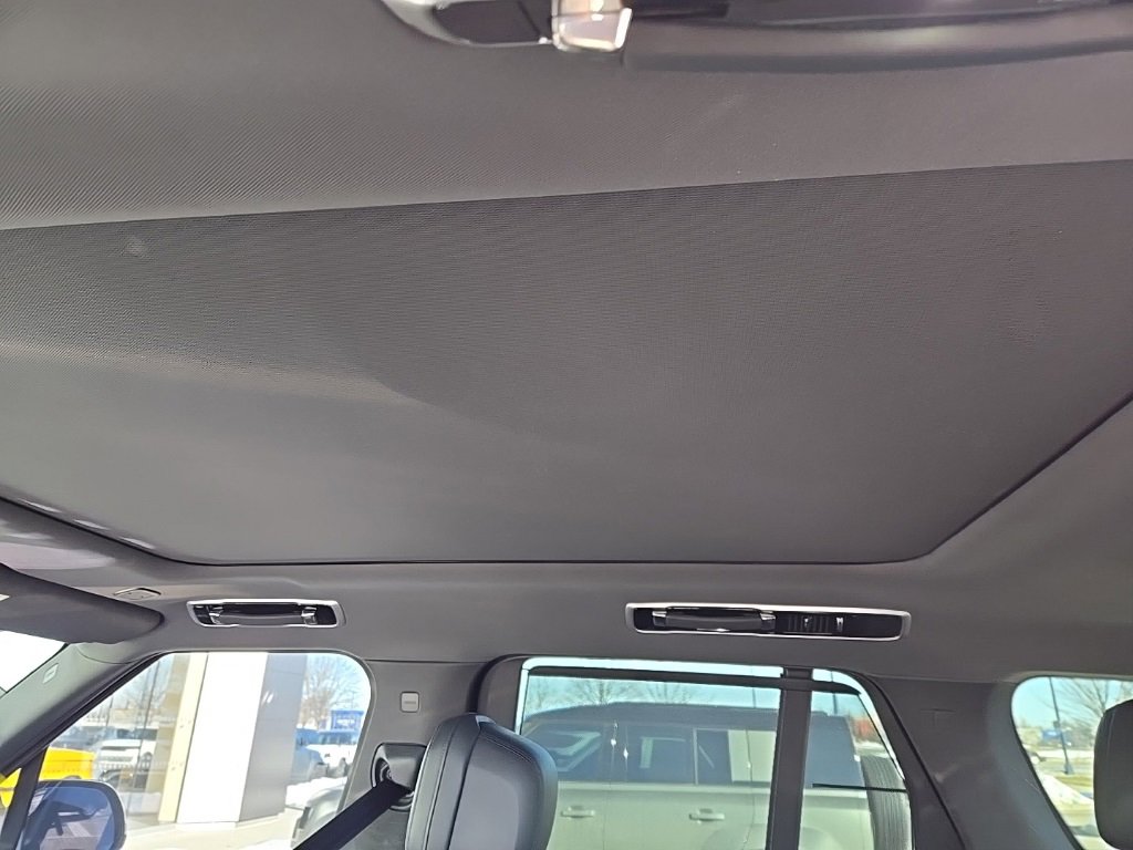 Certified 2024 Land Rover Range Rover SE image 16