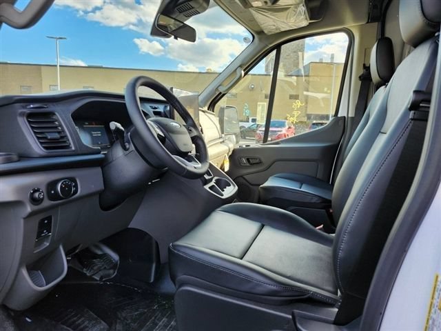 New 2026 Ford Transit 250 148 Medium Roof RWD image 40
