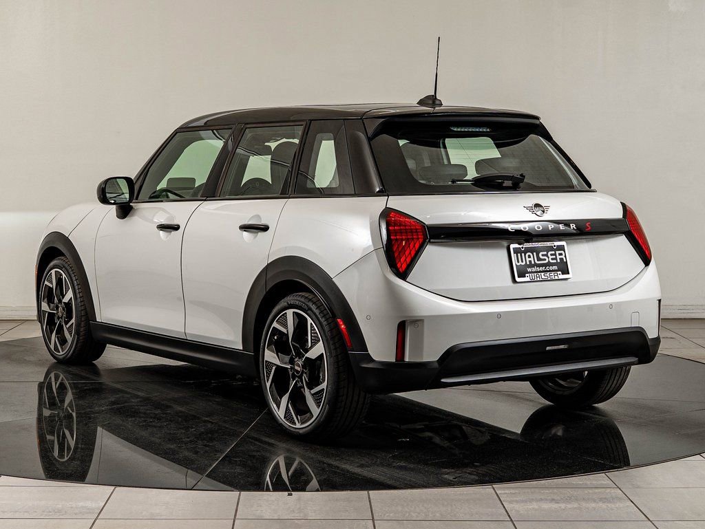 Certified 2025 MINI Cooper S image 7