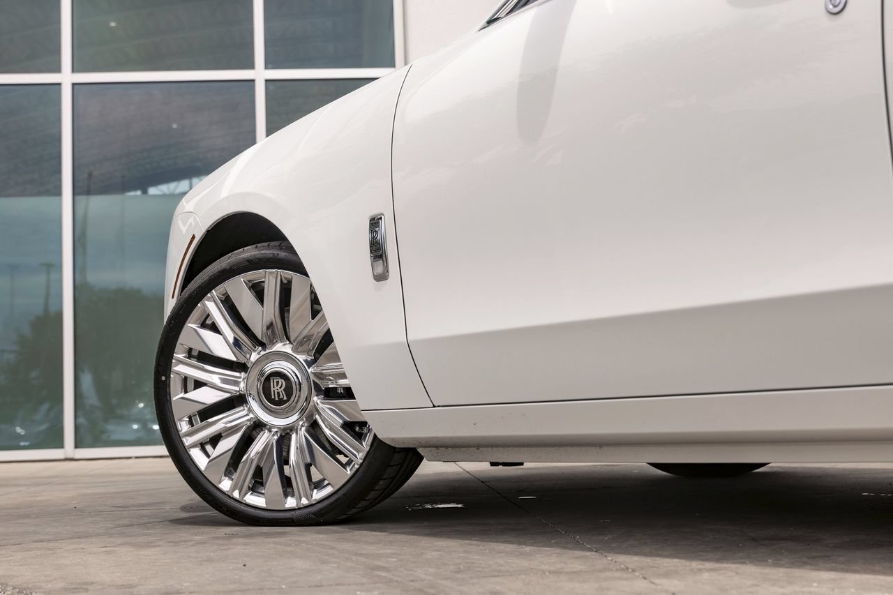 New 2026 Rolls-Royce Ghost AWD/4WD image 20