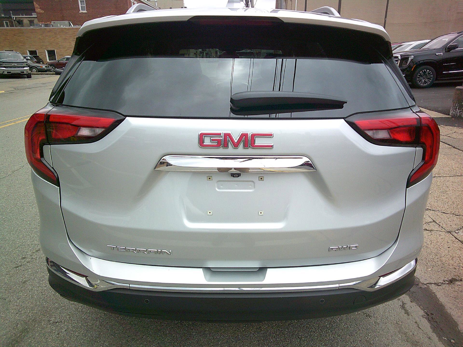 Used 2021 GMC Terrain SLT AWD/4WD image 5