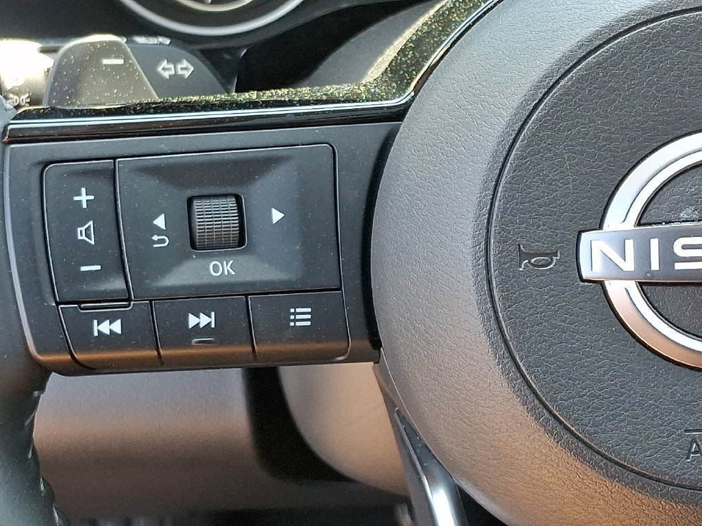 Certified 2023 Nissan Pathfinder SL w/ SL Premium Package AWD/4WD image 23