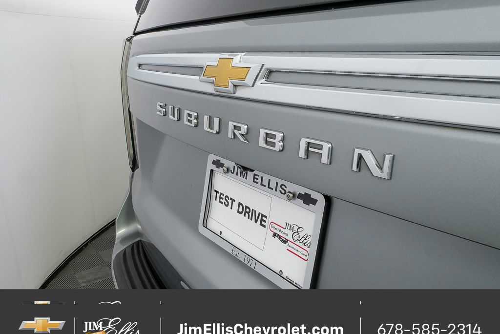 Certified 2024 Chevrolet Suburban LT image 38