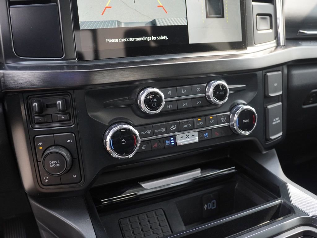 Used 2023 Ford F350 Lariat w/ FX4 Off-Road Package image 17