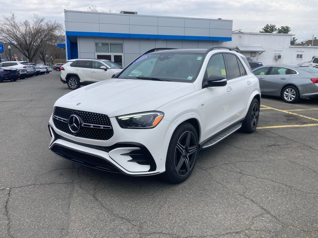 Used 2025 Mercedes-Benz GLE 450e 4MATIC image 3