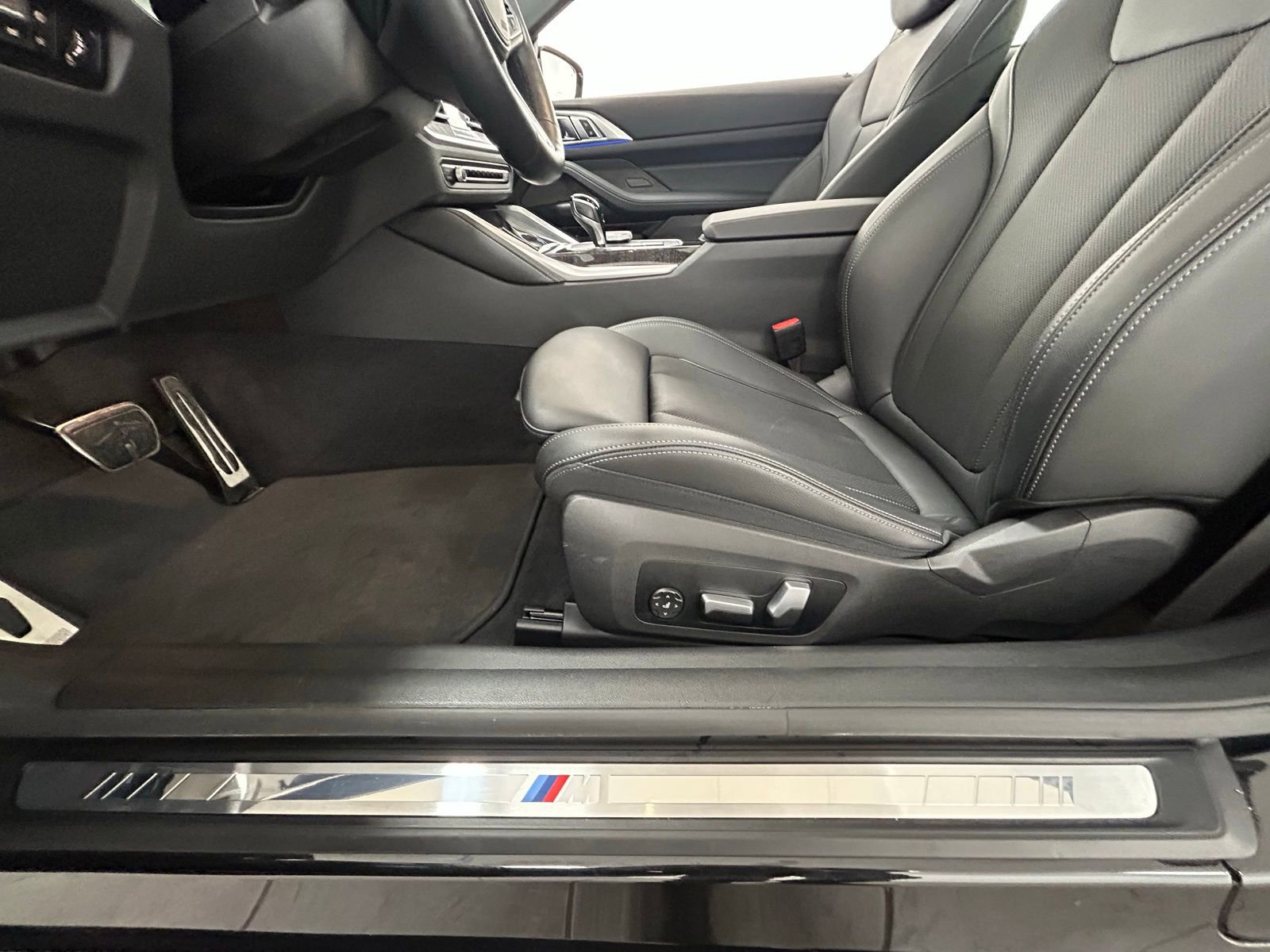 Used 2023 BMW 430i xDrive Coupe w/ M Sport Package image 32