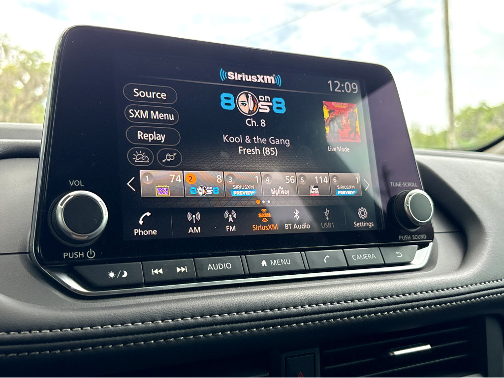 Used 2026 Nissan Rogue SV w/ Cold Weather Package FWD image 10