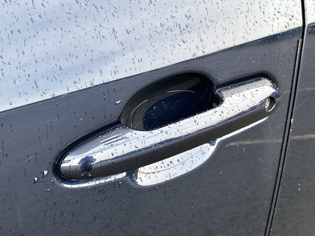 Used 2021 Toyota RAV4 XLE Premium AWD/4WD image 16