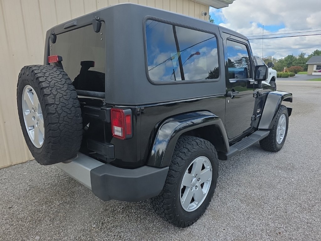 Used 2012 Jeep Wrangler Sahara w/ Connectivity Group AWD/4WD image 5