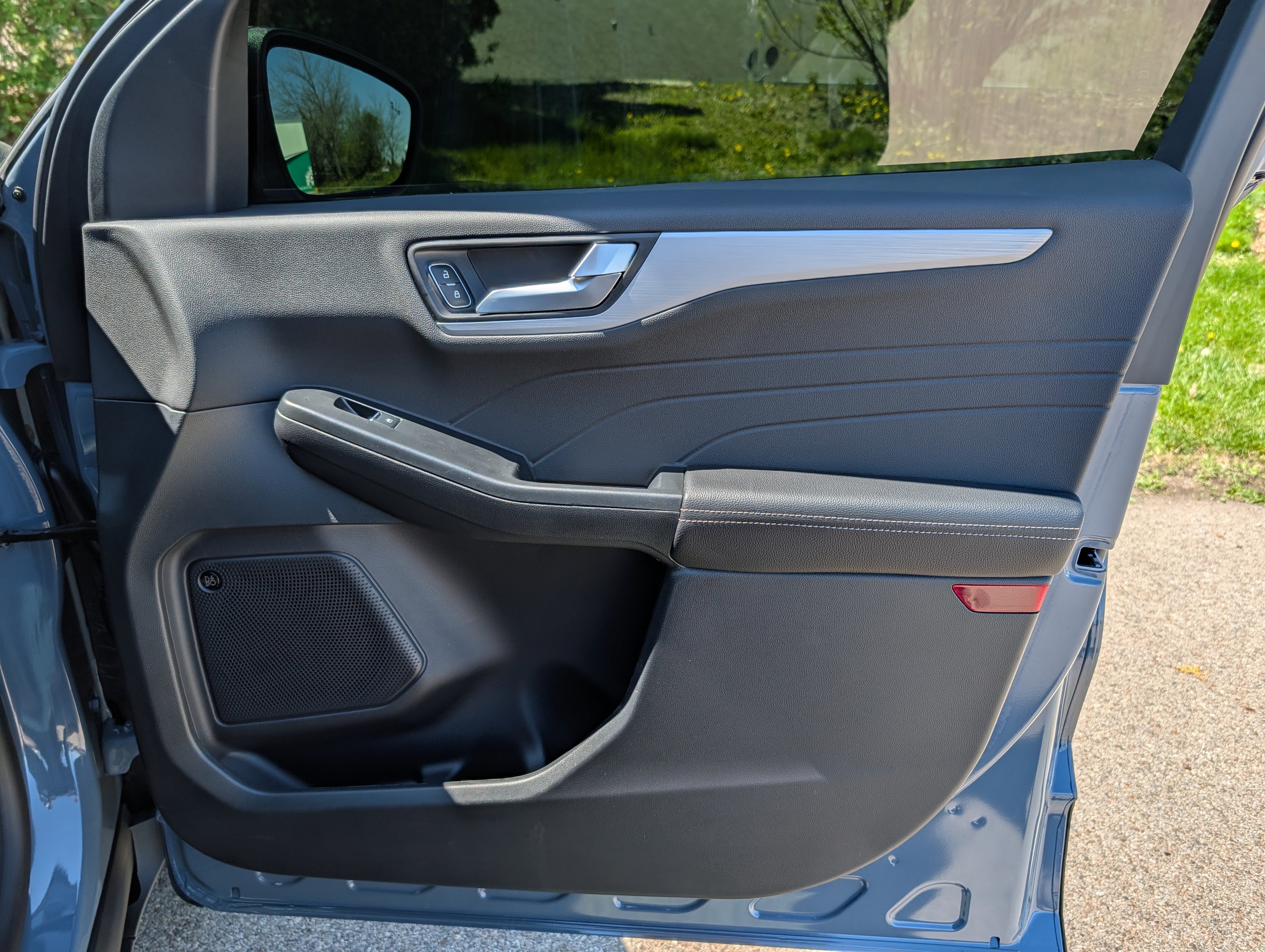 Used 2026 Ford Escape SE w/ PHEV Premium Package image 43