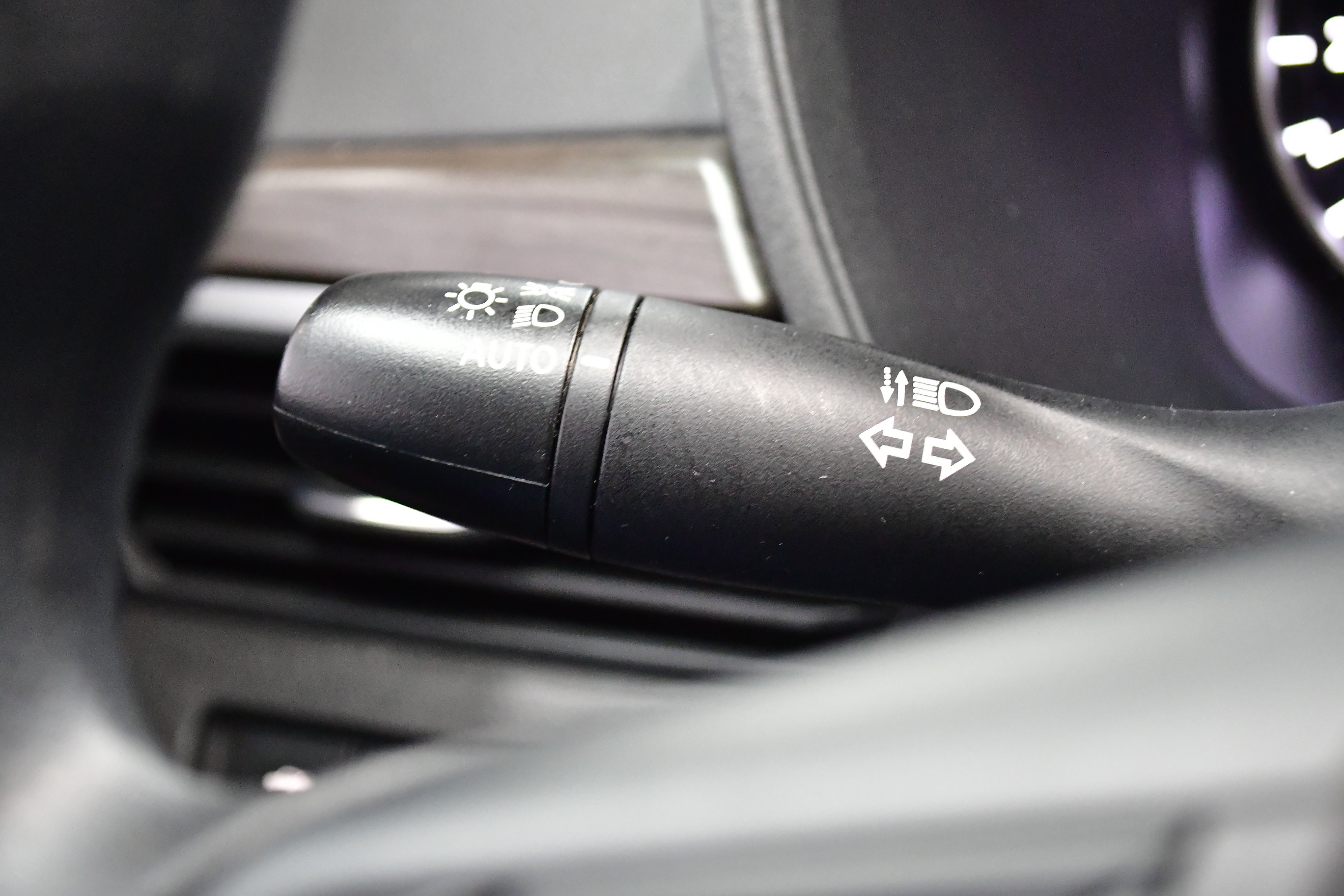 Used 2025 Nissan Altima 2.5 SV image 19