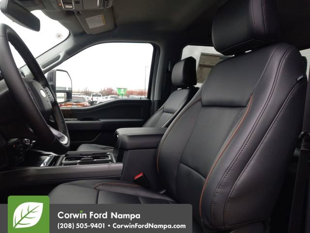 New 2026 Ford F250 Lariat w/ Black Appearance Package image 24