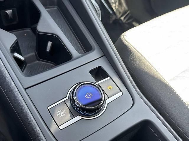 Certified 2025 Volkswagen Tiguan S FWD image 23