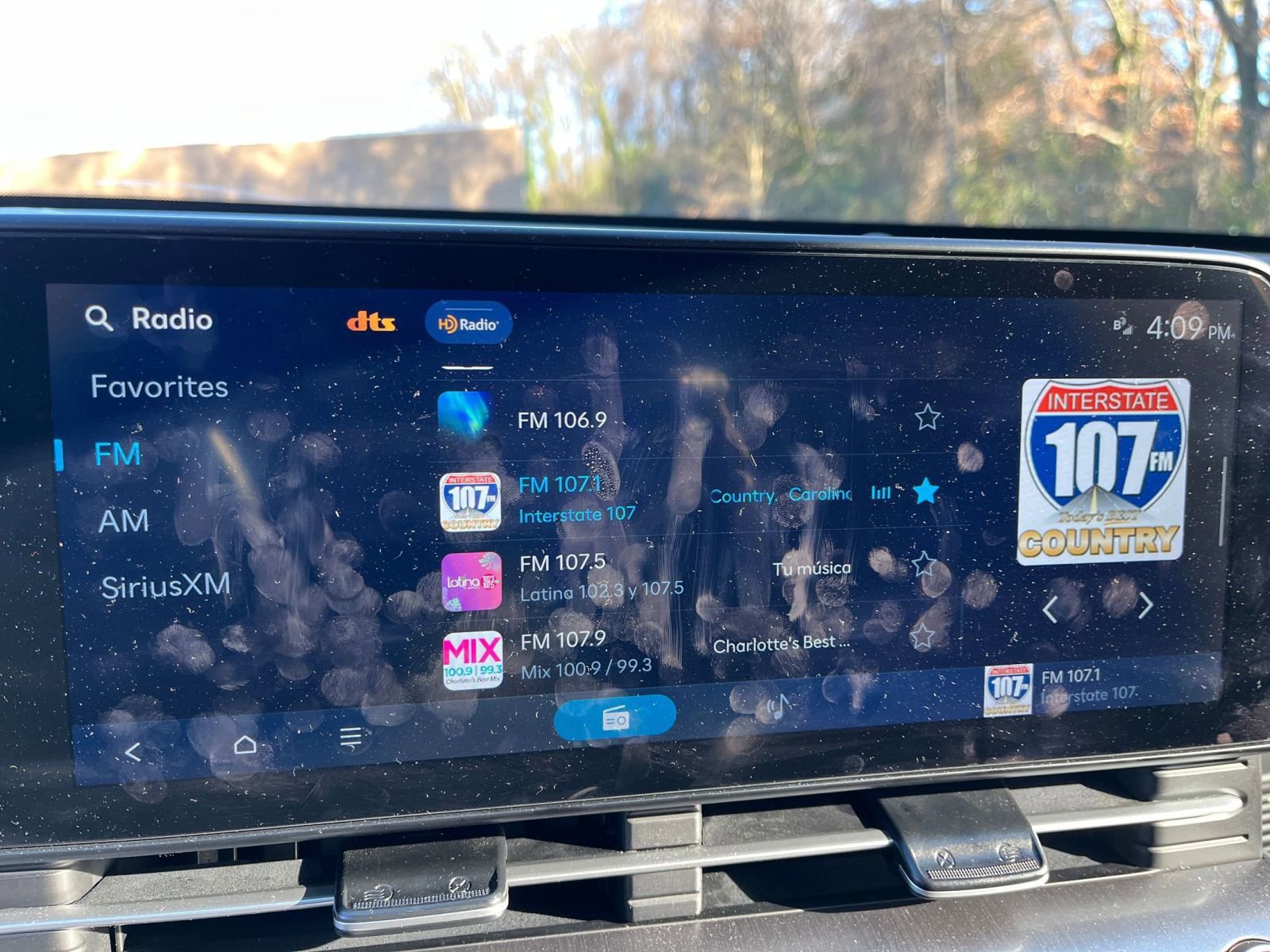 Used 2025 Hyundai Kona SEL image 21