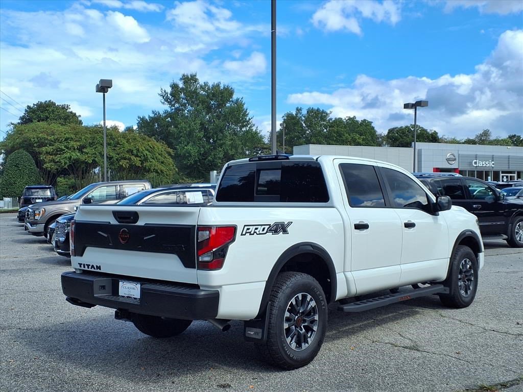 Used 2024 Nissan Titan PRO-4X w/ Pro-4x Utility Package image 6