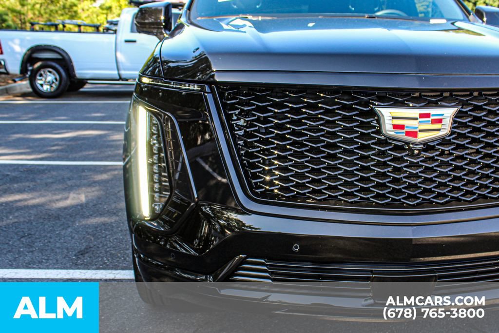Used 2026 Cadillac Escalade ESV Sport AWD/4WD image 12