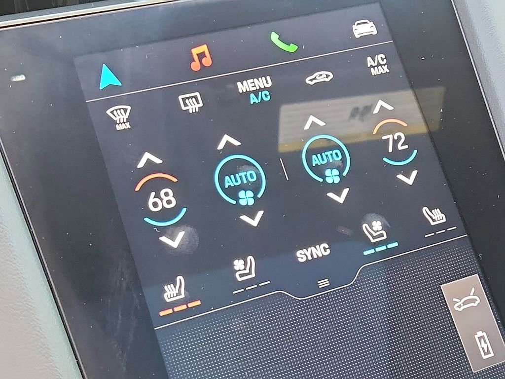 Certified 2025 Porsche Taycan image 15