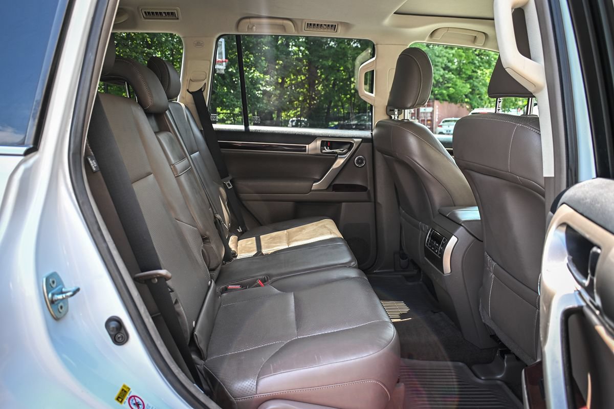 Used 2015 Lexus GX 460 Luxury AWD/4WD image 13