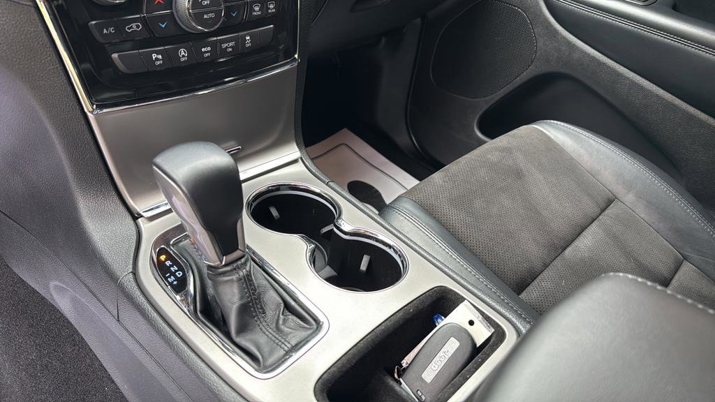 Used 2021 Jeep Grand Cherokee Laredo X AWD/4WD image 27