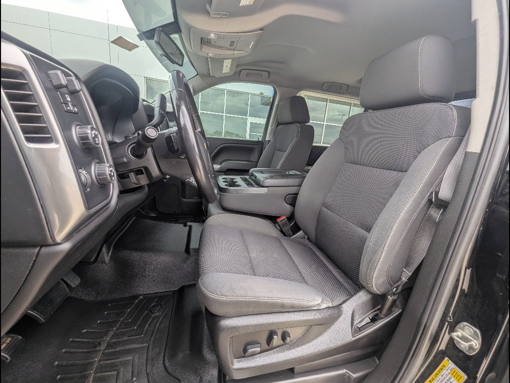 Used 2018 Chevrolet Silverado 1500 LT w/ All Star Edition AWD/4WD image 20