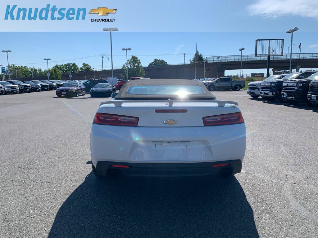 Used 2018 Chevrolet Camaro LT RWD image 6