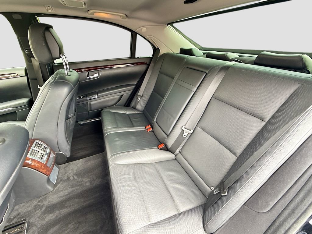 Used 2013 Mercedes-Benz S 550 image 18