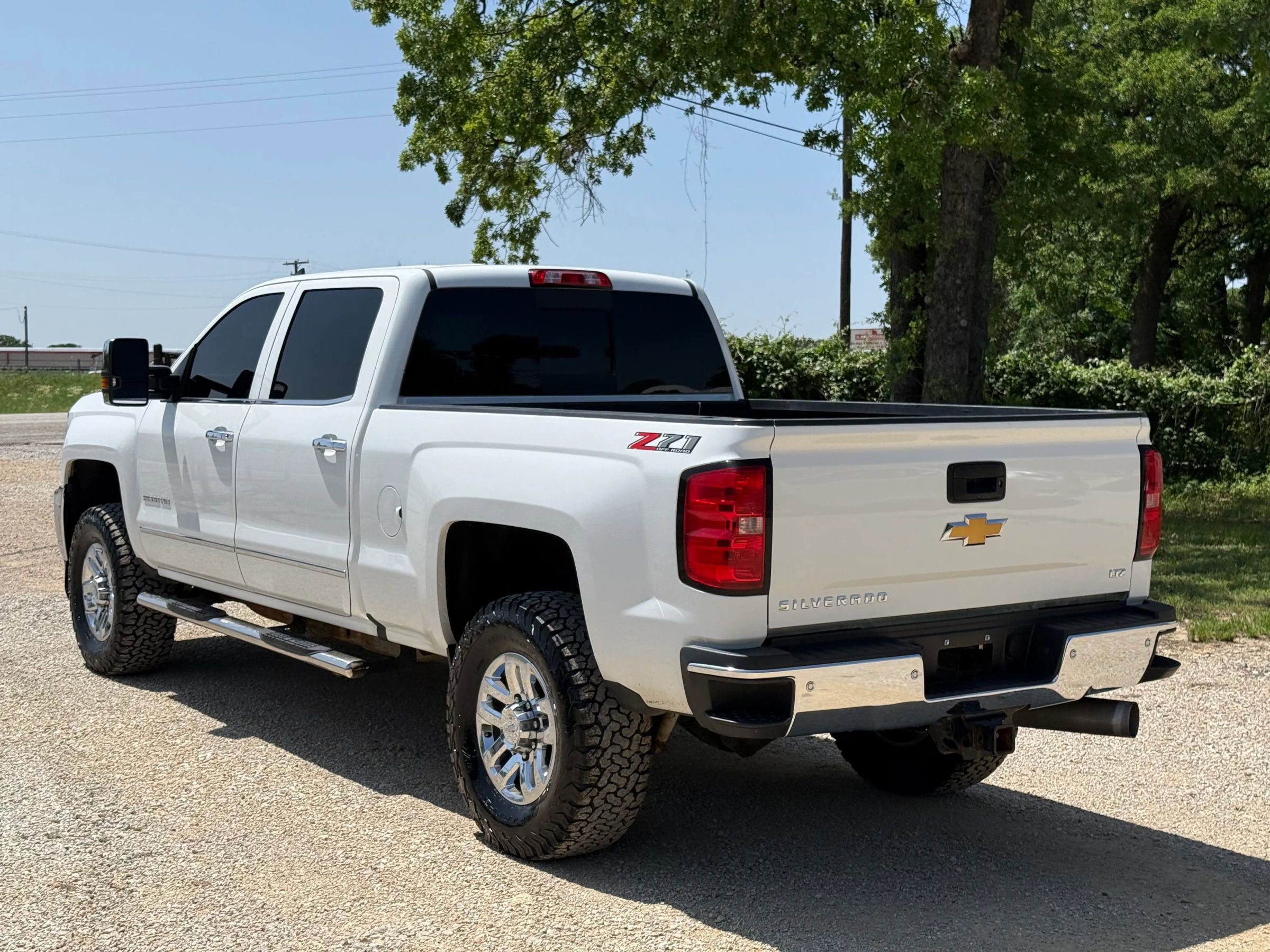 Used 2019 Chevrolet Silverado 2500 LTZ w/ Duramax Plus Package AWD/4WD image 5