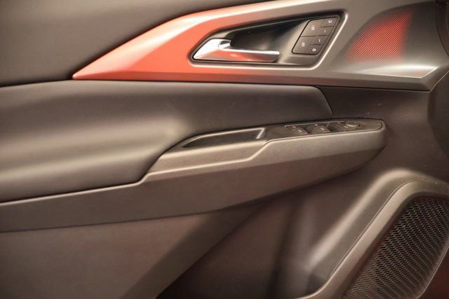 New 2025 Chevrolet Equinox EV RS image 9