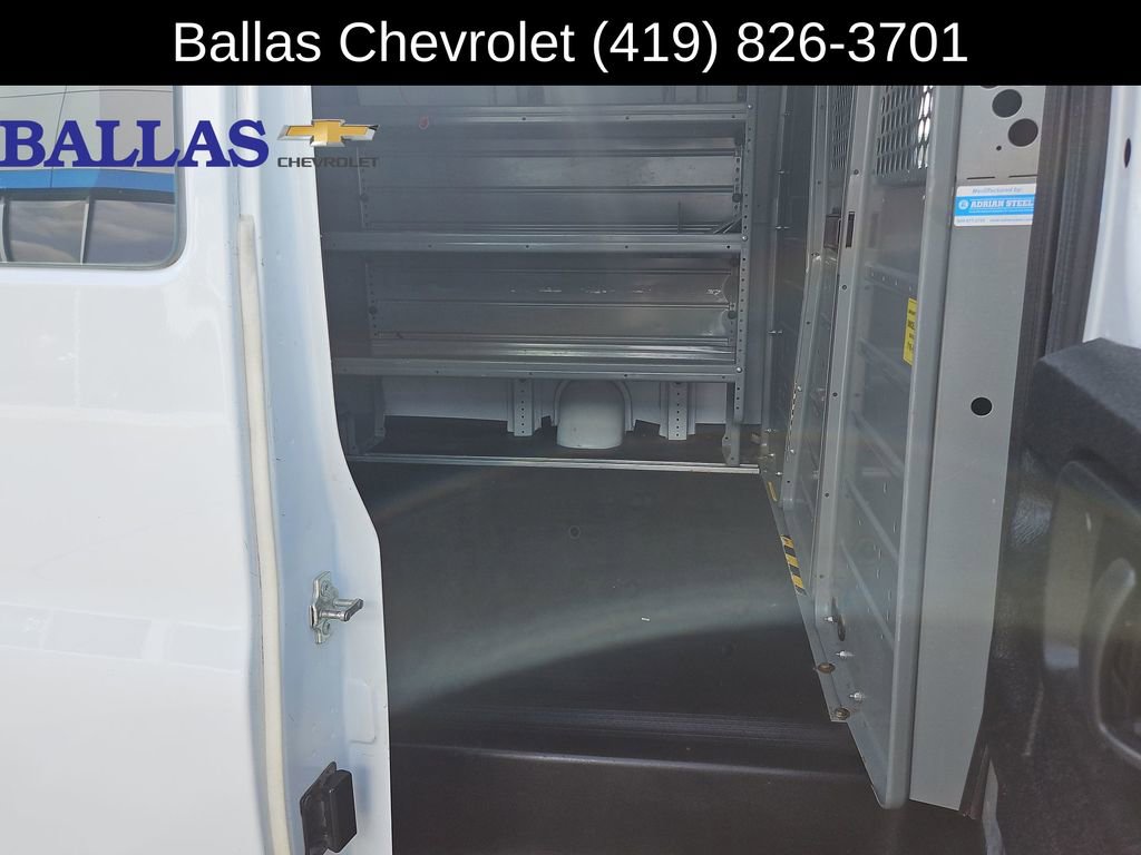 Used 2017 Chevrolet Express 2500 image 26