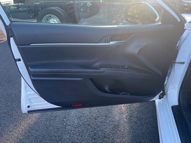 Used 2023 Toyota Camry SE image 25