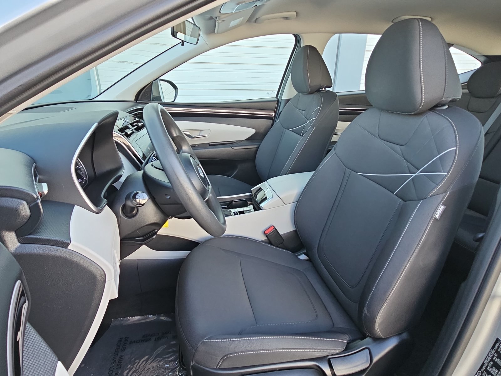 Used 2023 Hyundai Tucson SE AWD/4WD image 15