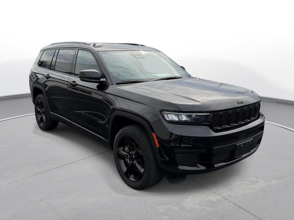 Used 2023 Jeep Grand Cherokee L Laredo AWD/4WD image 3