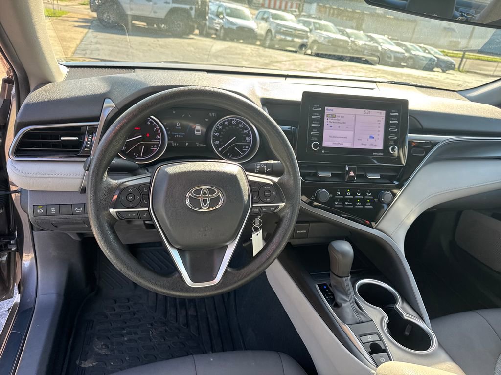 Used 2021 Toyota Camry LE AWD/4WD image 21