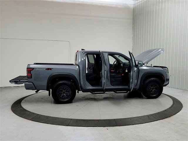 New 2026 Nissan Frontier PRO-4X w/ Pro-4x Convenience Package image 16