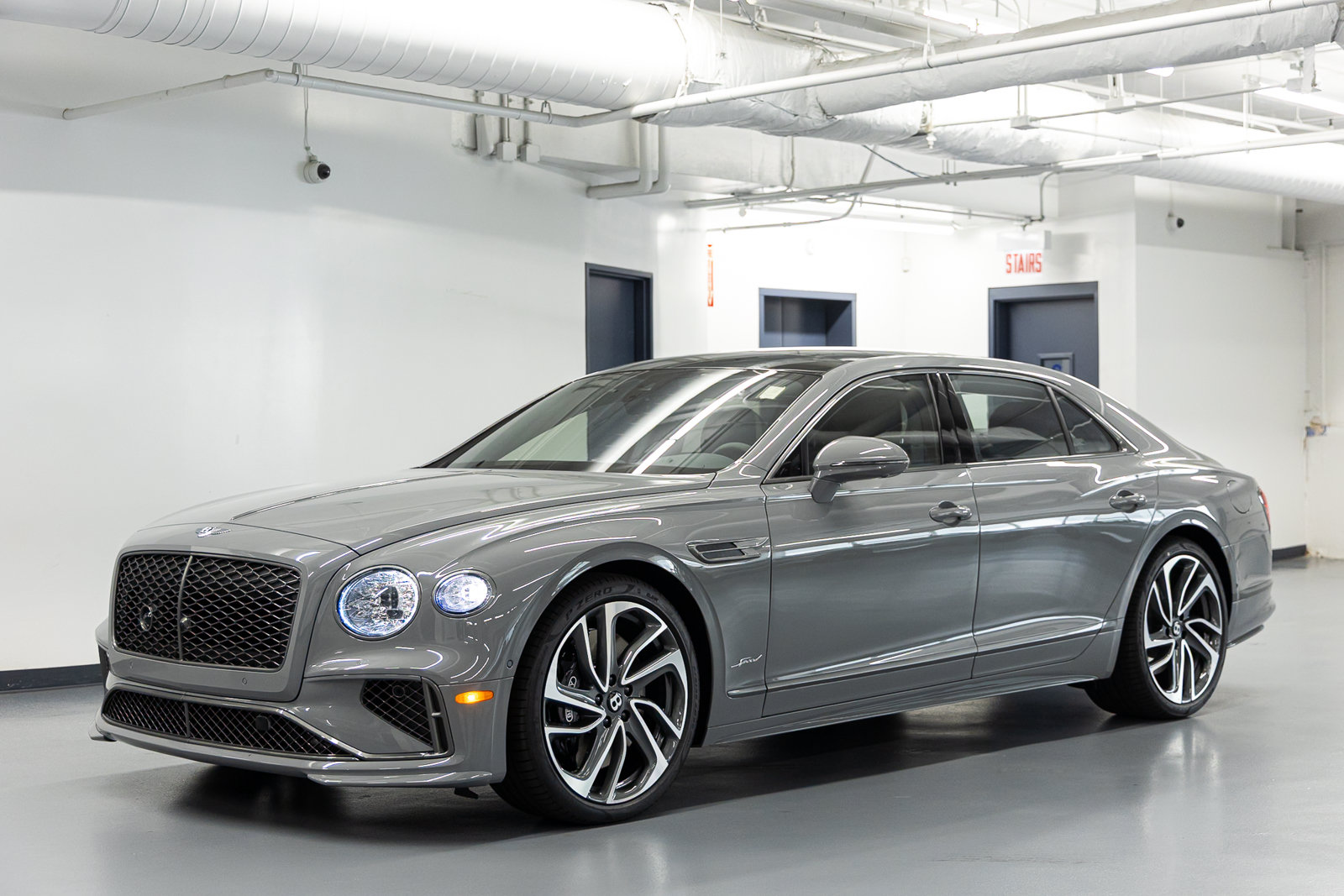 New 2026 Bentley Flying Spur Plug-In Hybrid AWD/4WD image 1